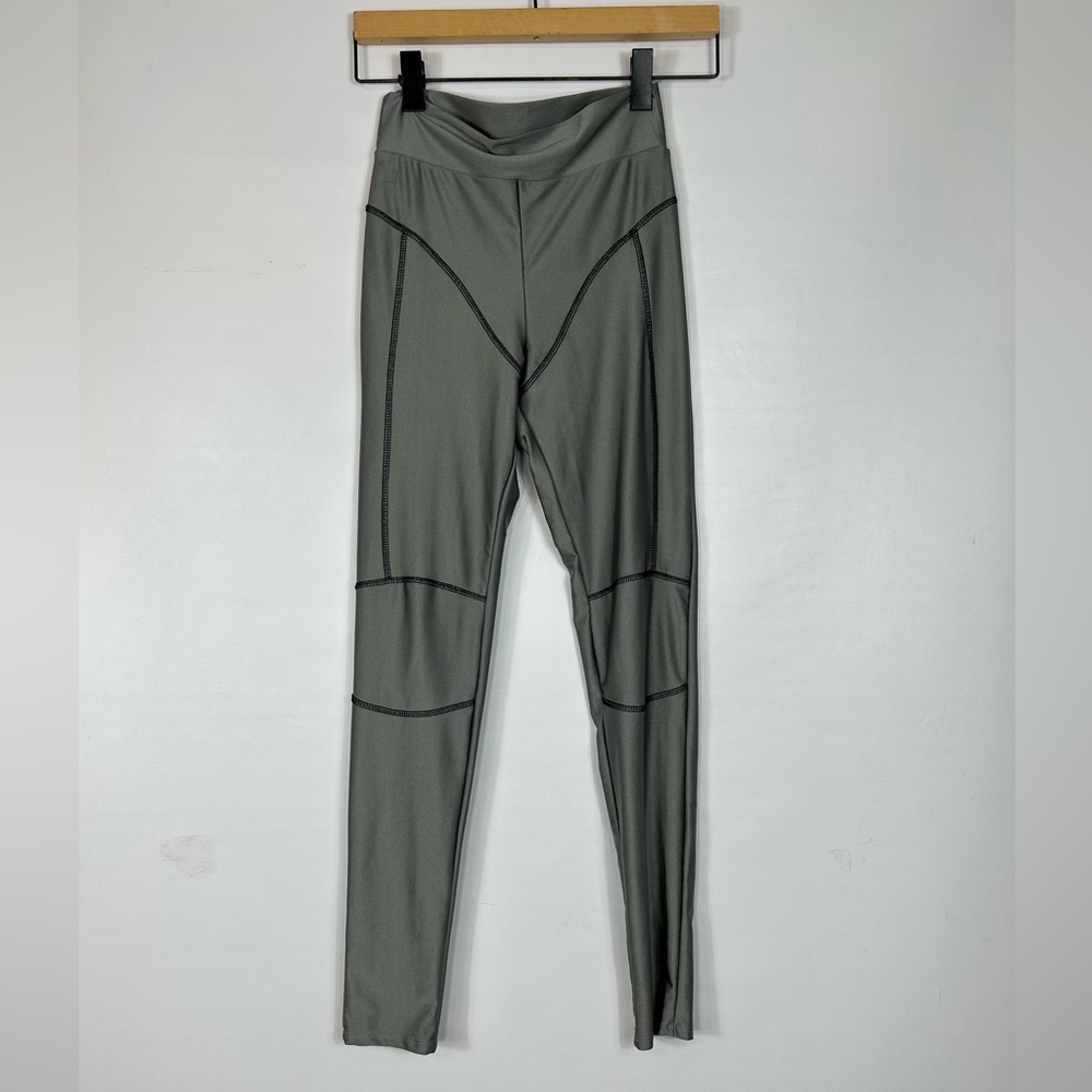OnMyOwnWave Grey Leggings